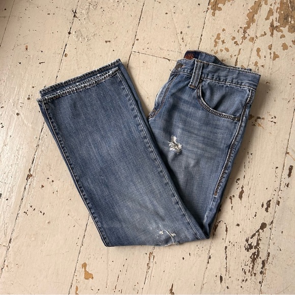 Rock & Republic Men"s Distressed Blue Jeans - Picture 6 of 16